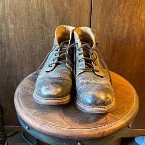 Gorgeous antiqued brown ankle boots